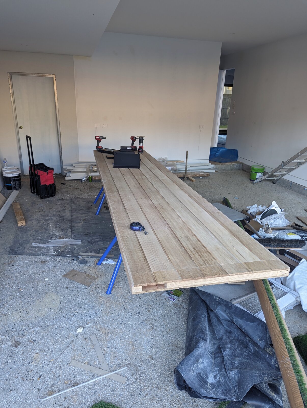 4m oversized pivot — installed view