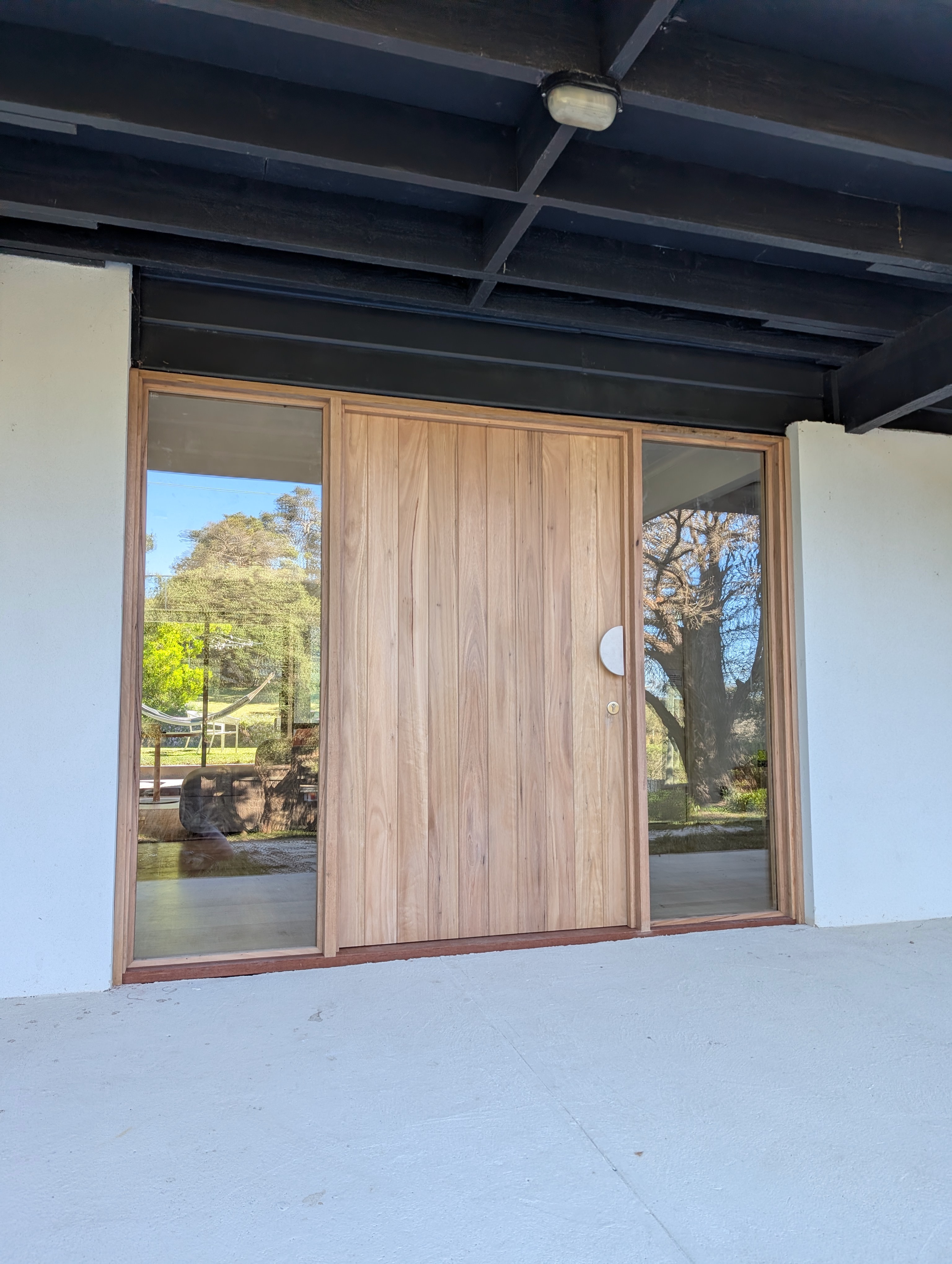BAL-rated Australian Chestnut · 1200 × 2040mm — Sorrento